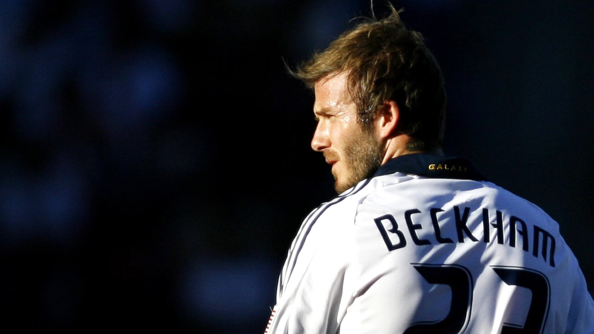 Ning在皇家马德里比赛中绝杀，回归赛场引发热议！